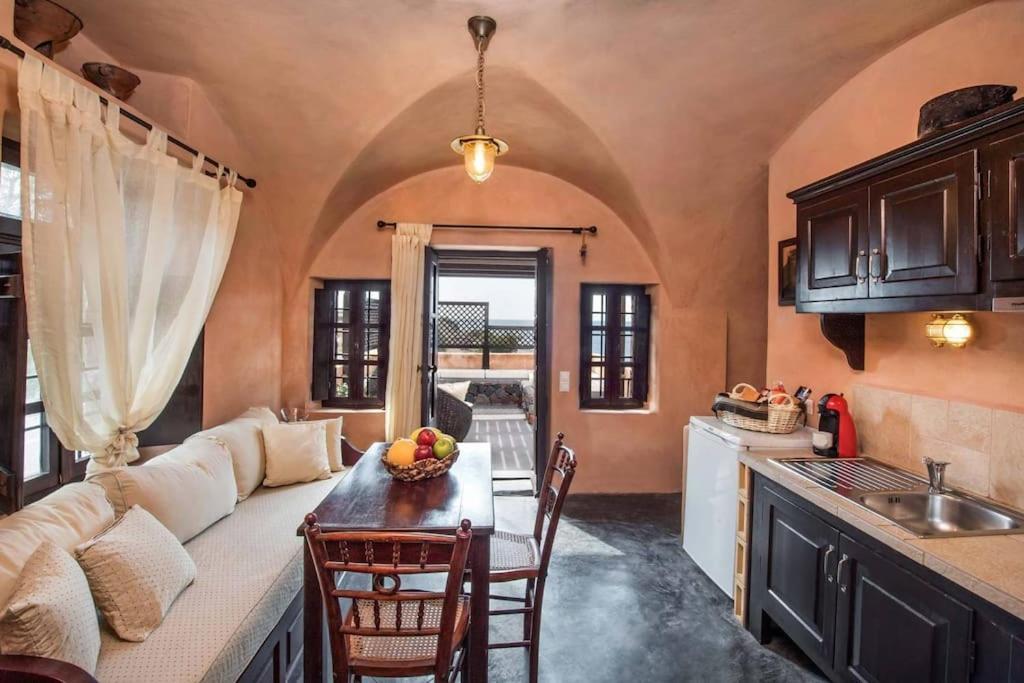 Ramni House: Private Villa With Pool By The Sea Οία Εξωτερικό φωτογραφία